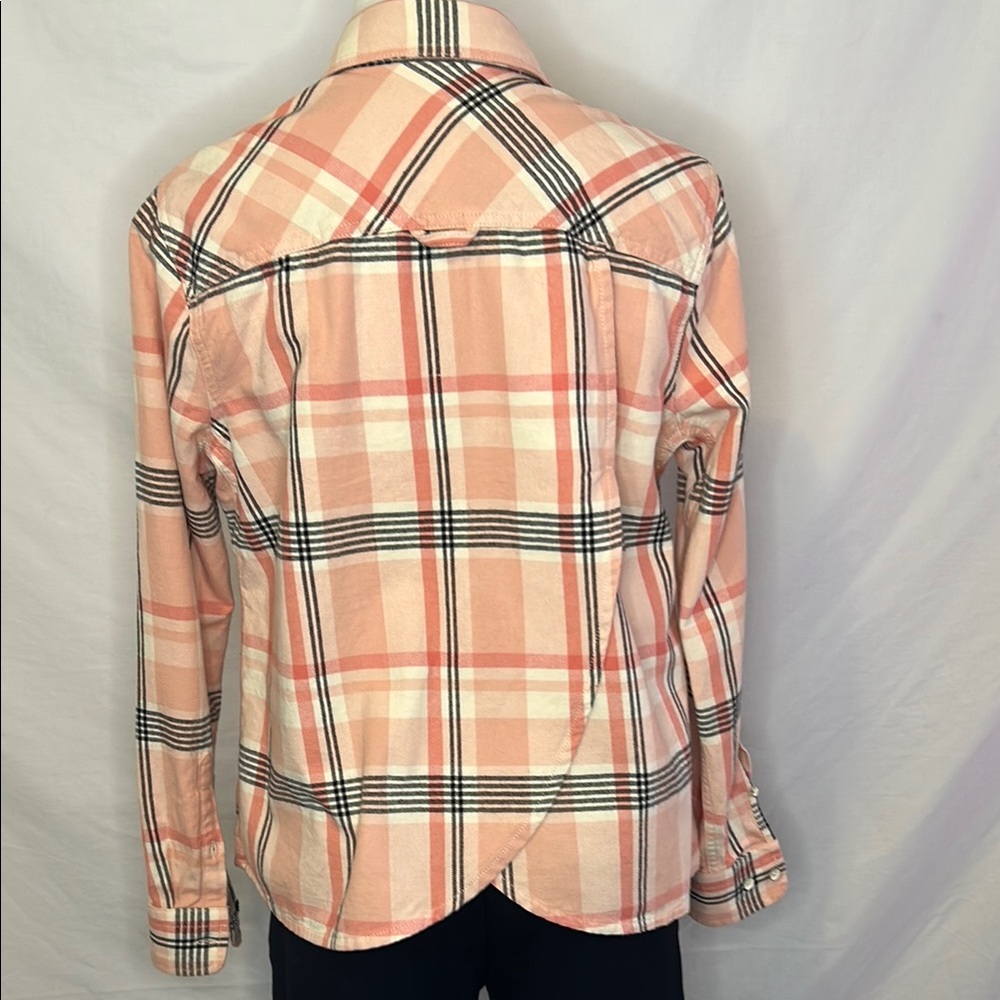 Duluth Trading Co.
Women’s Peach/salmon Plaid Shirt - Picture 2 of 7
